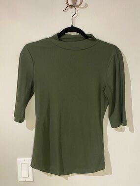 GAP Dark Olive Ribbed Mockneck Short Sleeve Tee